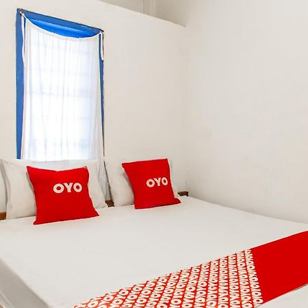 Oyo 93359 Kawi Homestay Praya Extérieur photo