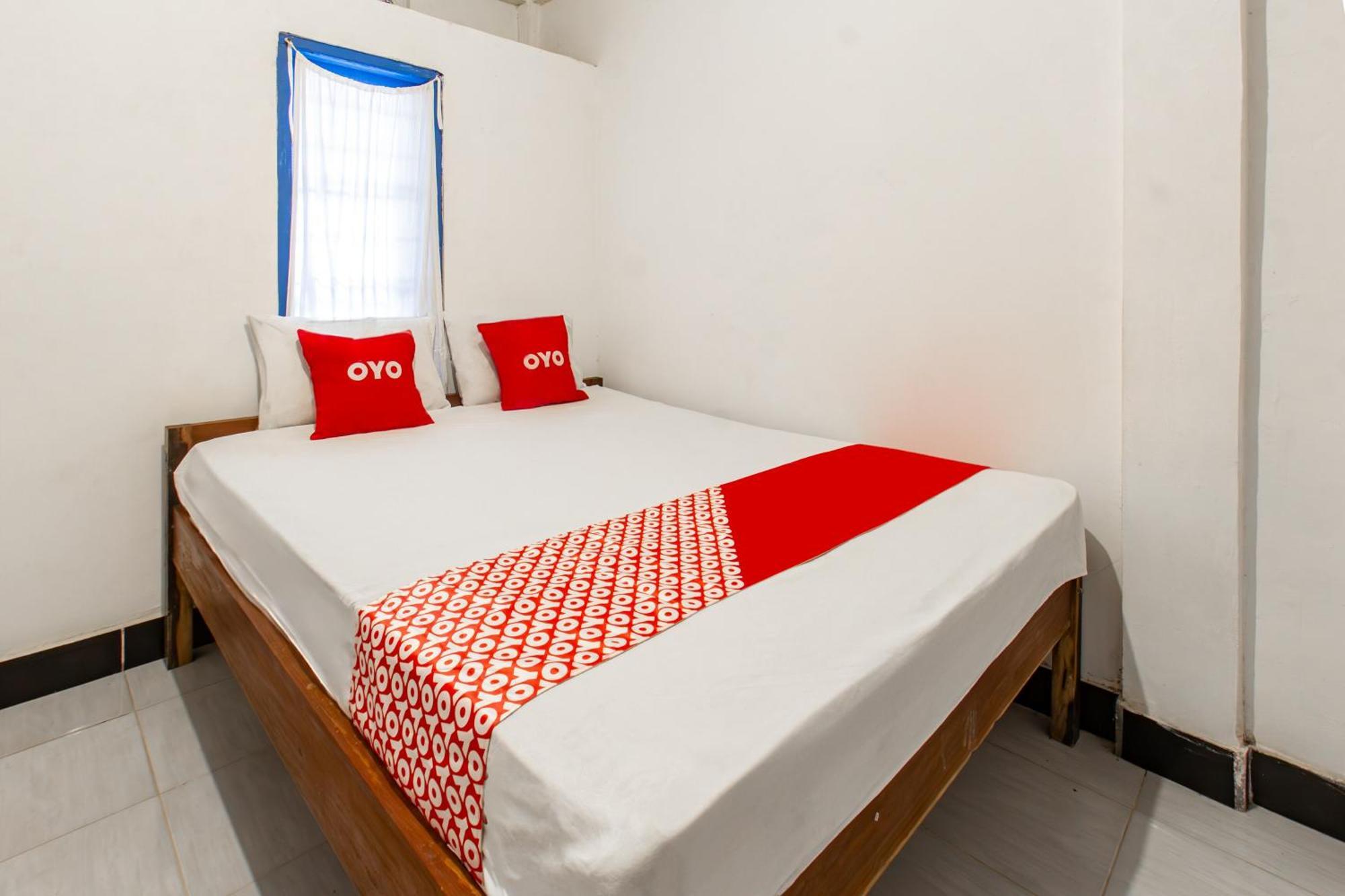 Oyo 93359 Kawi Homestay Praya Extérieur photo