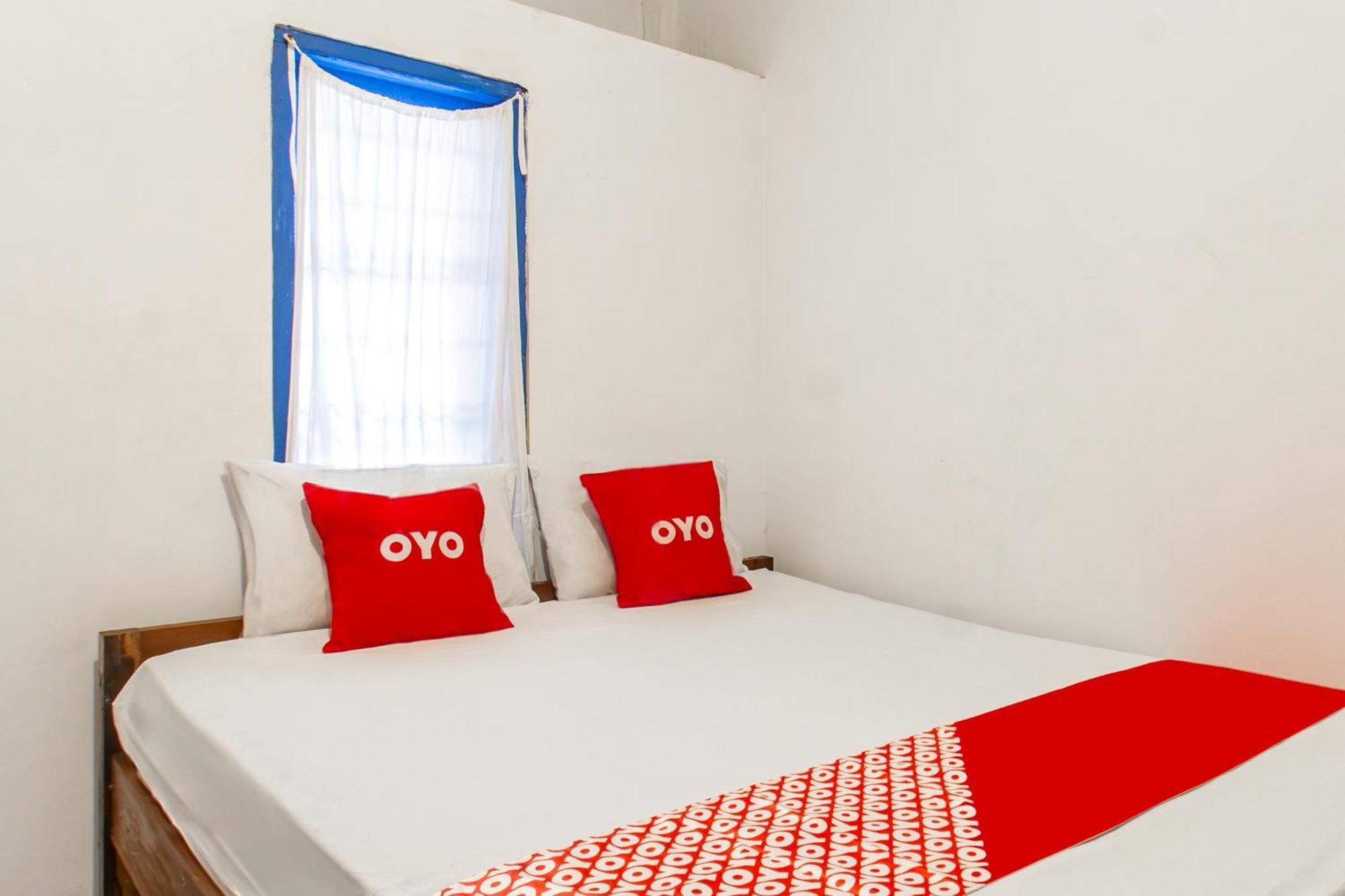 Oyo 93359 Kawi Homestay Praya Extérieur photo