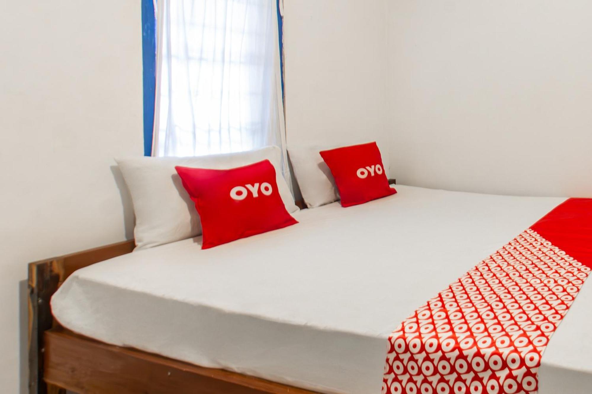 Oyo 93359 Kawi Homestay Praya Extérieur photo